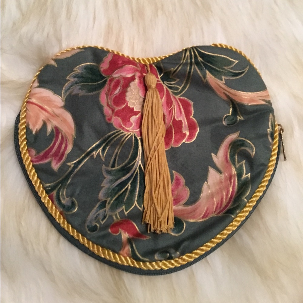 Vintage Celebrity floral heart travel cosmetic bag